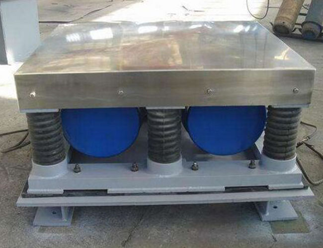 三維振實(shí)臺(tái)配置電機(jī)時(shí)的注意事項(xiàng)有哪些？