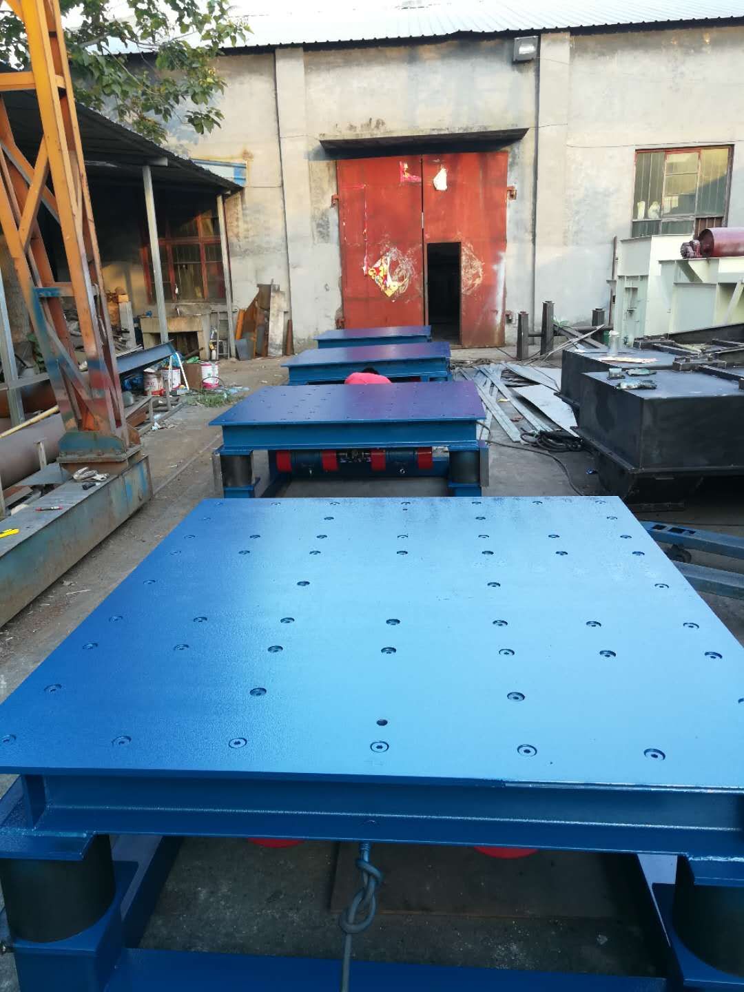 振動(dòng)平臺(tái)振動(dòng)平臺(tái)為什么會(huì)出現(xiàn)過載？如何避免？為什么會(huì)出現(xiàn)過載？如何避免？