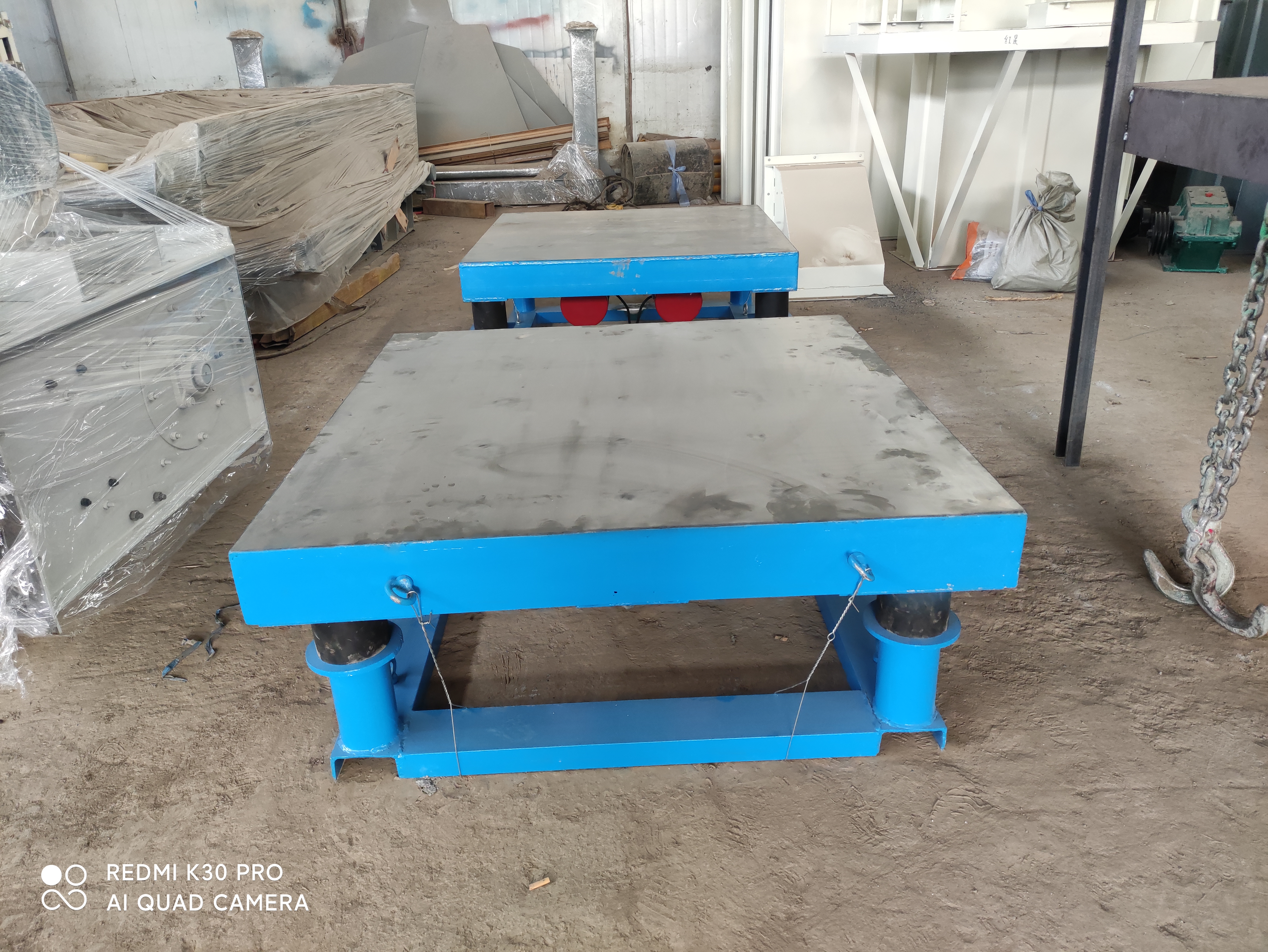 振動(dòng)平臺(tái)可以做成能翻轉(zhuǎn)的形式的嗎?(振動(dòng)平臺(tái)可以做什么用)